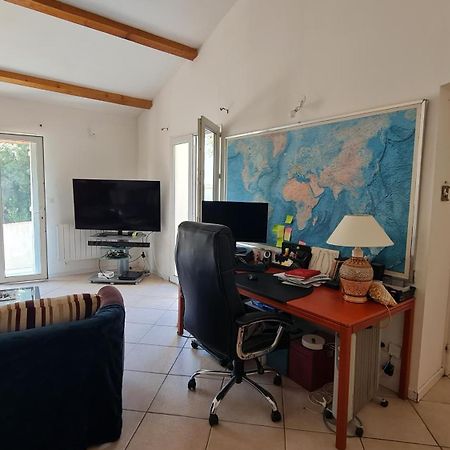 Chambre Nimes Bagian luar foto